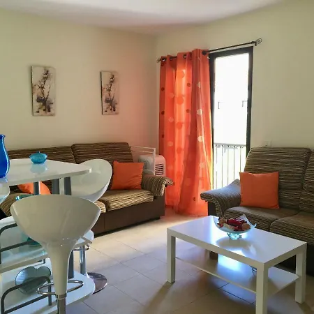 Apartamento La Playa Apartment *
